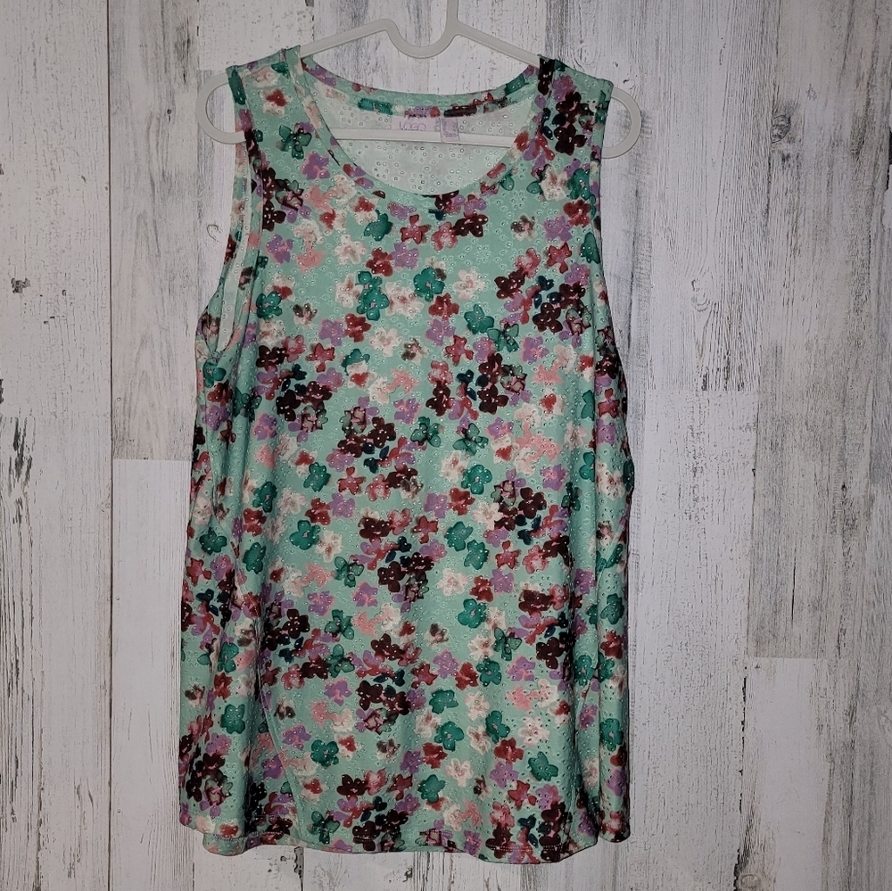 Logo Layers Eyelet Mint Floral Top